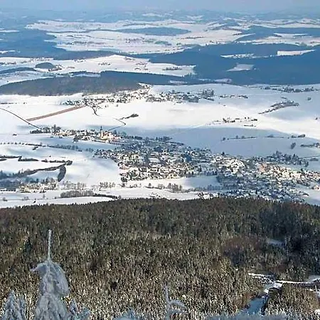 Schoenblick Hohenbogen 纽科琴贝海尔